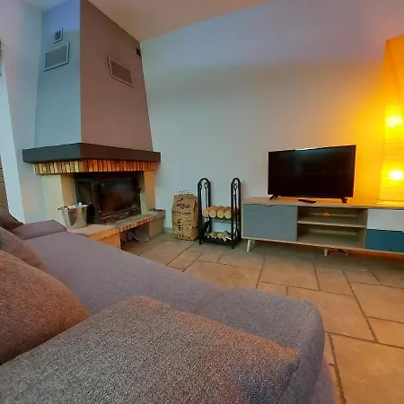 Holiday home D'annecy Chalet: Mountain View Retreat With Terrace And Garden