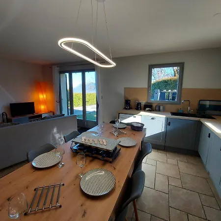 D'annecy Chalet: Mountain View Retreat With Terrace And Garden *